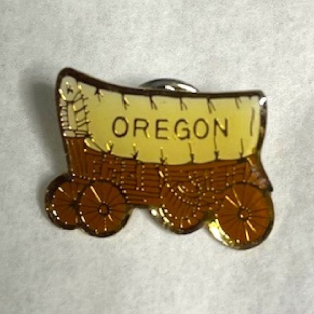 Oregon State Covered Wagon Oregon Trail Enamel Lapel Hat Pin .75"x1"
